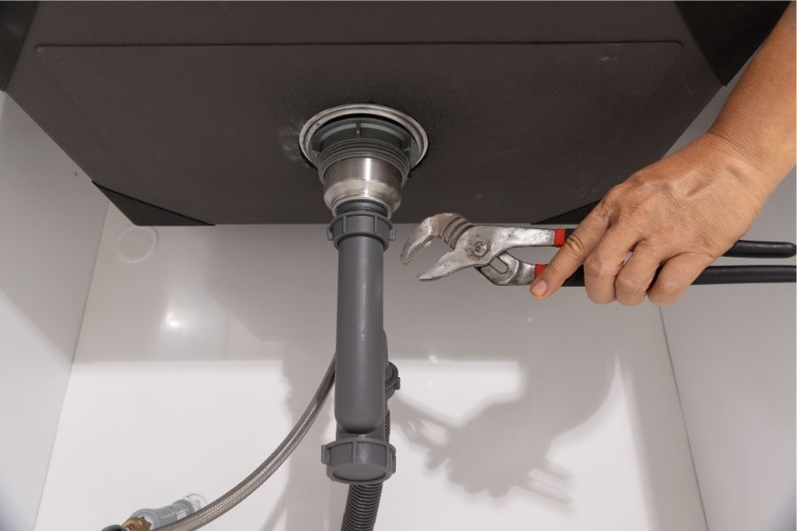 Yakacık Mahallesi Lavabo Gideri Açma